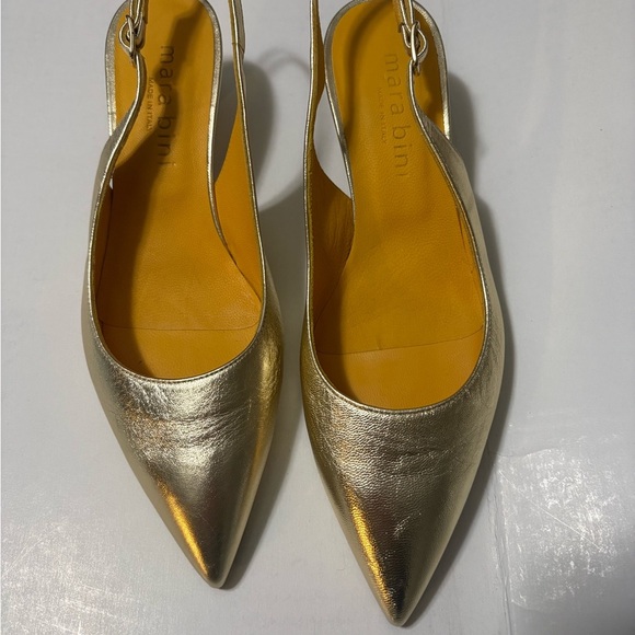 Mara Bini Italian Made Gold Leather Kitten Heel Slingbacks. 2in Heel. EU 38. - Picture 5 of 16